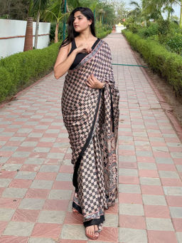 Sareemall - Black Crepe Printed Saree with Unstitched Blouse