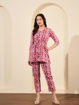 Meeranshi - Mauve Geometric Printed Co-Ord (Set of 2)