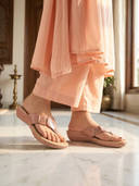 Pink color option, Currently selected