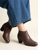 Brown color option
