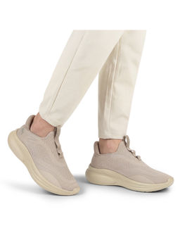Neeman's - Beige Rapid Breeze Vigor Slip On Walking Shoes for Men