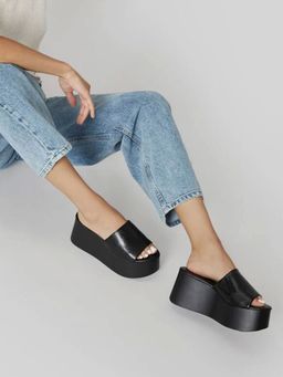 Shoetopia - Women Black Solid-plain Heels