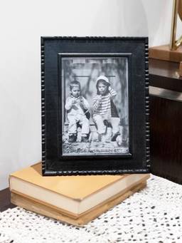 IAAH - Diamis 5 X 7" Photo frame Black