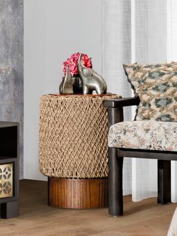 IAAH - Elephant Decor Piece Upto 6 Inches Gold