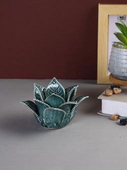 Tayhaa - Blooming Blue Petals Flower Tea Light Candle Holder