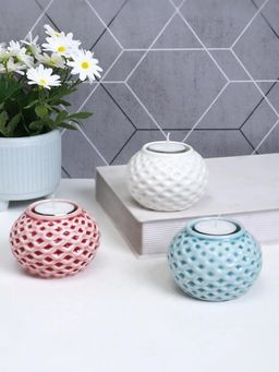 Tayhaa - Blooming Flower Set Of 3 Tea Light Candle Holder