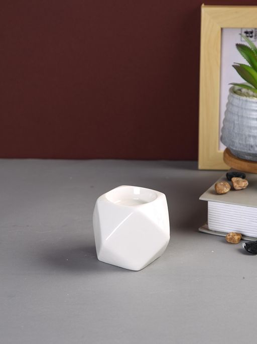 Tayhaa White Nordic Style Geometric Designed Tea Light Candle Holder