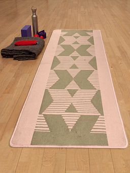 Saral Home - Hand Woven Microfiber Washable Yoga Mat-Pink-70X170 Cm
