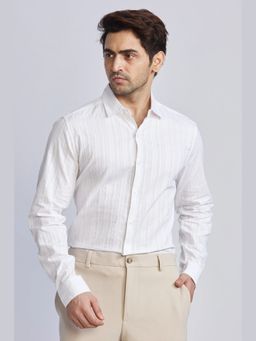 XKIND - Jonesburg White Stripes Slim Fit Formal Shirt