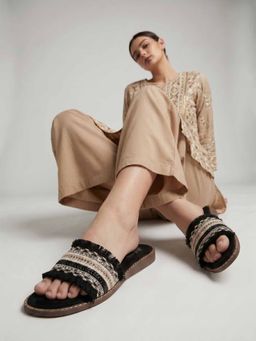 Dollphin - Women Black Jute Sandals