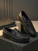 Black color option, Currently selected