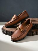 Tan color option, Currently selected