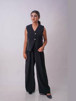 SG.Label - Black V Vest With Trouser