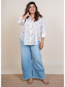 The Indian Ethnic Co. - Ruhi White Handblock Print Cotton Straight Shirt