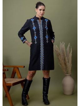 Doree By Rinkie - Women Black Power Embroidery Jacket