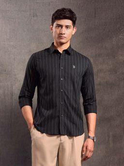 U.S. Polo Assn. Denim Co. - Men's Vertical Striped Slim Fit Casual Shirt