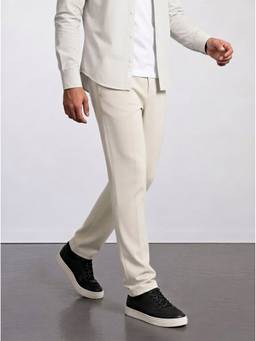 URBAN PERFORMANCE - Sand Beige The Soft Ease Chinos