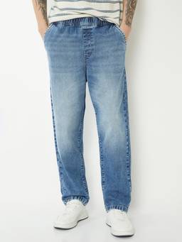 max - Blue Light Wash Relaxed Fit Jeans