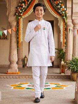 AJ Dezines - White Solid Pure Cotton Kurta and Pyjama with Round Brooch For Boys