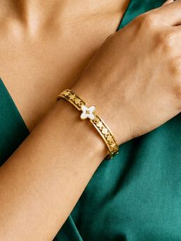 ARTKLIM - Butterfly Blossom Charm Anti-Tarnish Bracelet