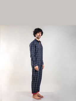 Doodlage - Black Earo Black Shirt