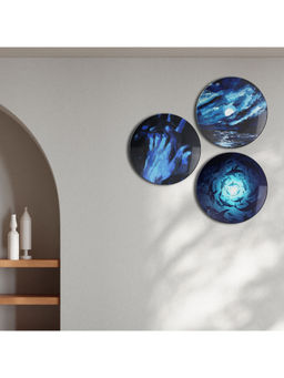 ARTBUG - Blue Plates with Ocean Depths