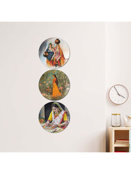 ARTBUG - Traditional Indian Women's Depictions