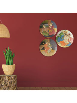 ARTBUG - Exploring Themes of Love and Desire