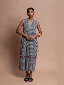 House of Mantra - Women Black Adhya Dress