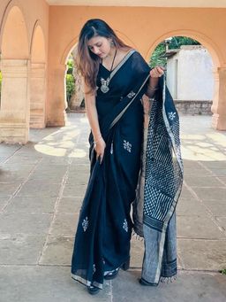 Soulweaves - Cocktail Midnight Black Saree with Unstitched Blouse