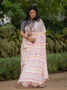 Soulweaves - Kapaas White Lines Saree with Unstitched Blouse