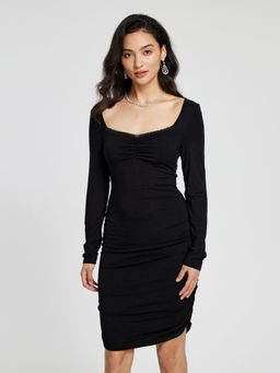 Outzidr - Black Fitted Street Style Dress with Side Ruching