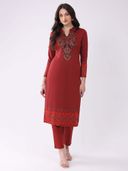 Red color option, Sold out, Currently selected