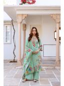 Green color option, Sold out, Currently selected