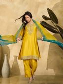 Yellow color option, Currently selected