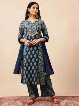 Vbuyz - Women Indigo Floral Printed Kurta with Palazzo and Dupatta