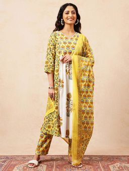 Vbuyz - Women Yellow Floral Printed A-Line Kurta with Pant and Dupatta