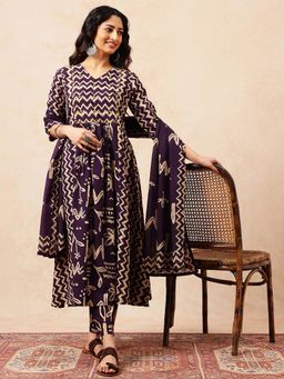 Vbuyz - Women Burgundy Printed A-Line Kurta with Pant and Dupatta