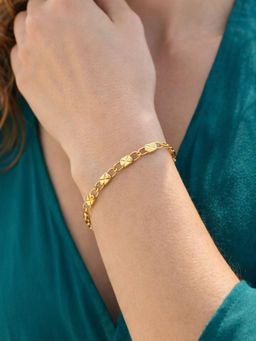 Digital Dress Room - Gold Tone Chain Lumba Bracelet