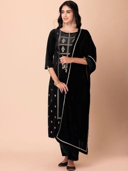 Indya - Black Pearl Embellished Velvet Stole