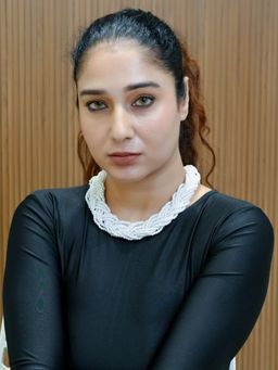 Odette - Adjustable White Alloy Embellished Necklace For women