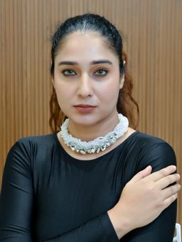 Odette - Adjustable White And Silver Alloy Embellished Necklace For women