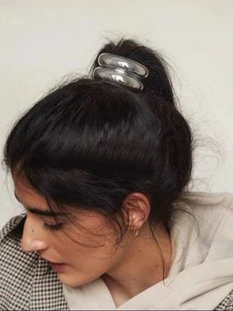 Niscka - Silver Coloured Hair Ties