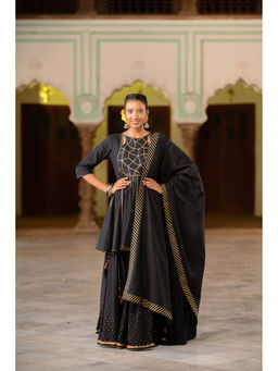 Taraasi - Ulfat Black Mulmul Cotton Kalidar Ghaghra