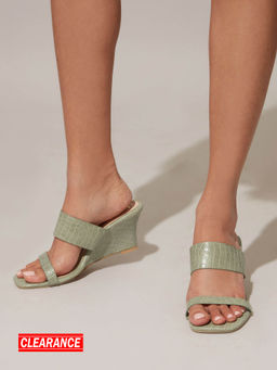 RSVP by Nykaa Fashion - Green Square Toe Textured Wedge Mules