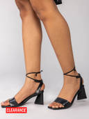 Black color option, Sold out, Currently selected