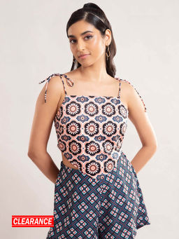 Twenty Dresses by Nykaa Fashion - Multicolor Printed Handkerchief Hem Crop Top