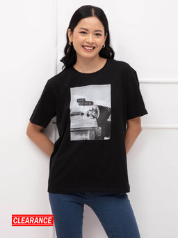 Twenty Dresses by Nykaa Fashion - Black Graphic Print Crew Neck Short Sleeves Oversized T Shirt