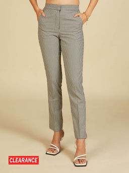 Twenty Dresses by Nykaa Fashion - Black And White Skinny Fit Mid Waist Trousers