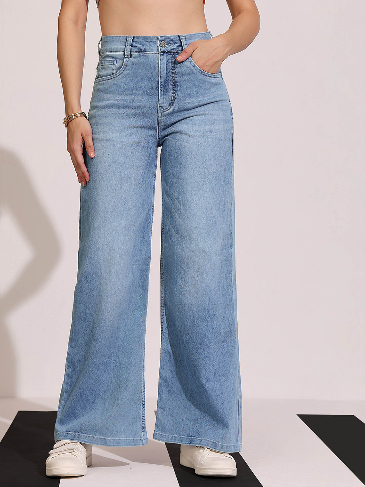 dolce crudo Women's Blue Solid Relaxed Fit Jeans-picture-34
